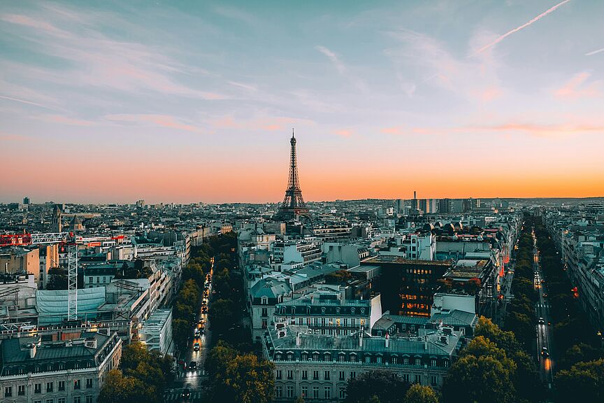 anthony-tan-Paris-PULWFiQi2aU-unsplash.jpg ein Foto von Anthony Tan ( @anthonytan26 ) mit einem Blick auf Paris von unsplash.com